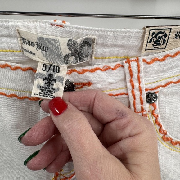 Raw Blue Shorts Womens 9/10 White Denim Embroidery Cross Royalty Wings Retro Y2K - Picture 5 of 9